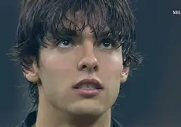 都灵主场大捷，提升保级前景乐观(都灵球迷为什么比尤文图斯球迷多)